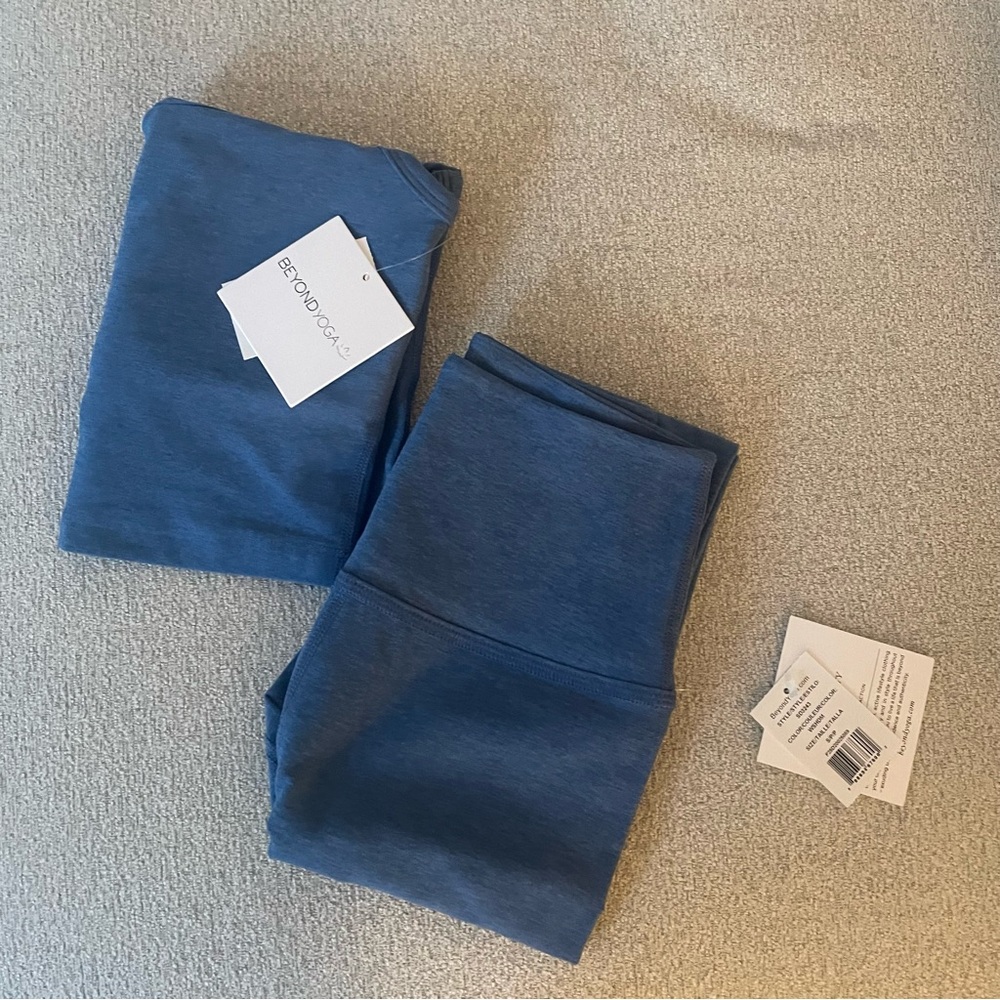 NWT Beyond Yoga Set Washed Denim Set: Slim Racerback Tank + Midi Leggings - Picture 11 of 11